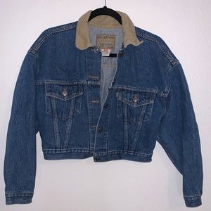 900 Series Levi’s Vintage Cropped Denim Jacket